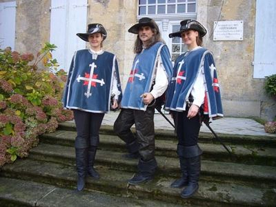 Drei Musketiere erobern das Château Castelmore